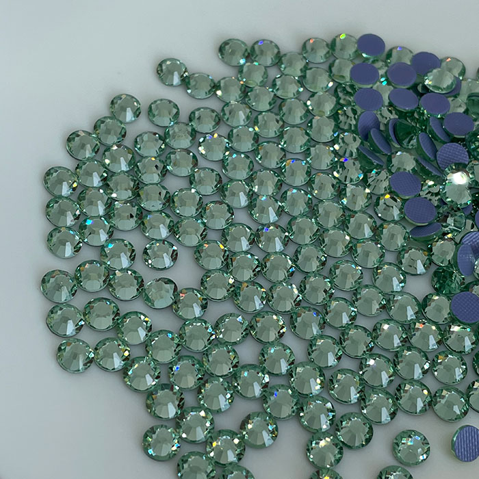 Hot fix glass rhinestones wholesale in bulk